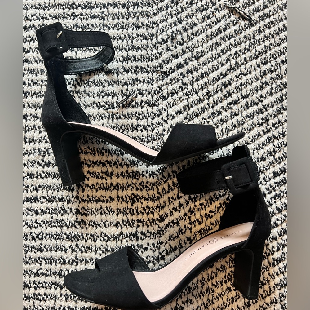 Chinese Laundry Black Sleek Heels Size 10